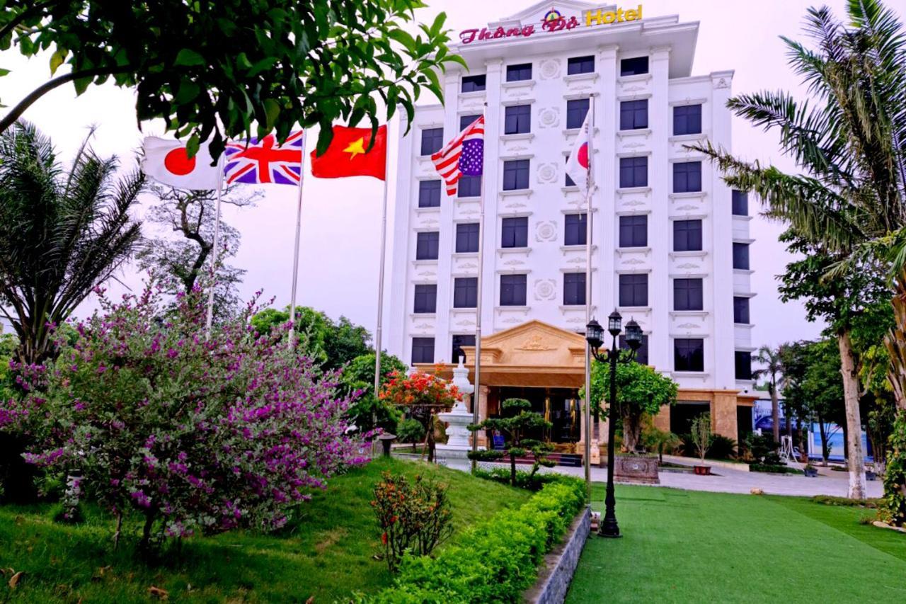 Thông Đỏ Hotel Vinh Exterior foto