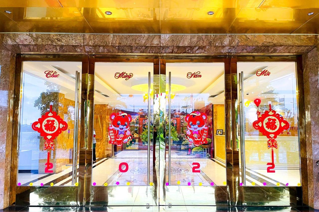 Thông Đỏ Hotel Vinh Exterior foto