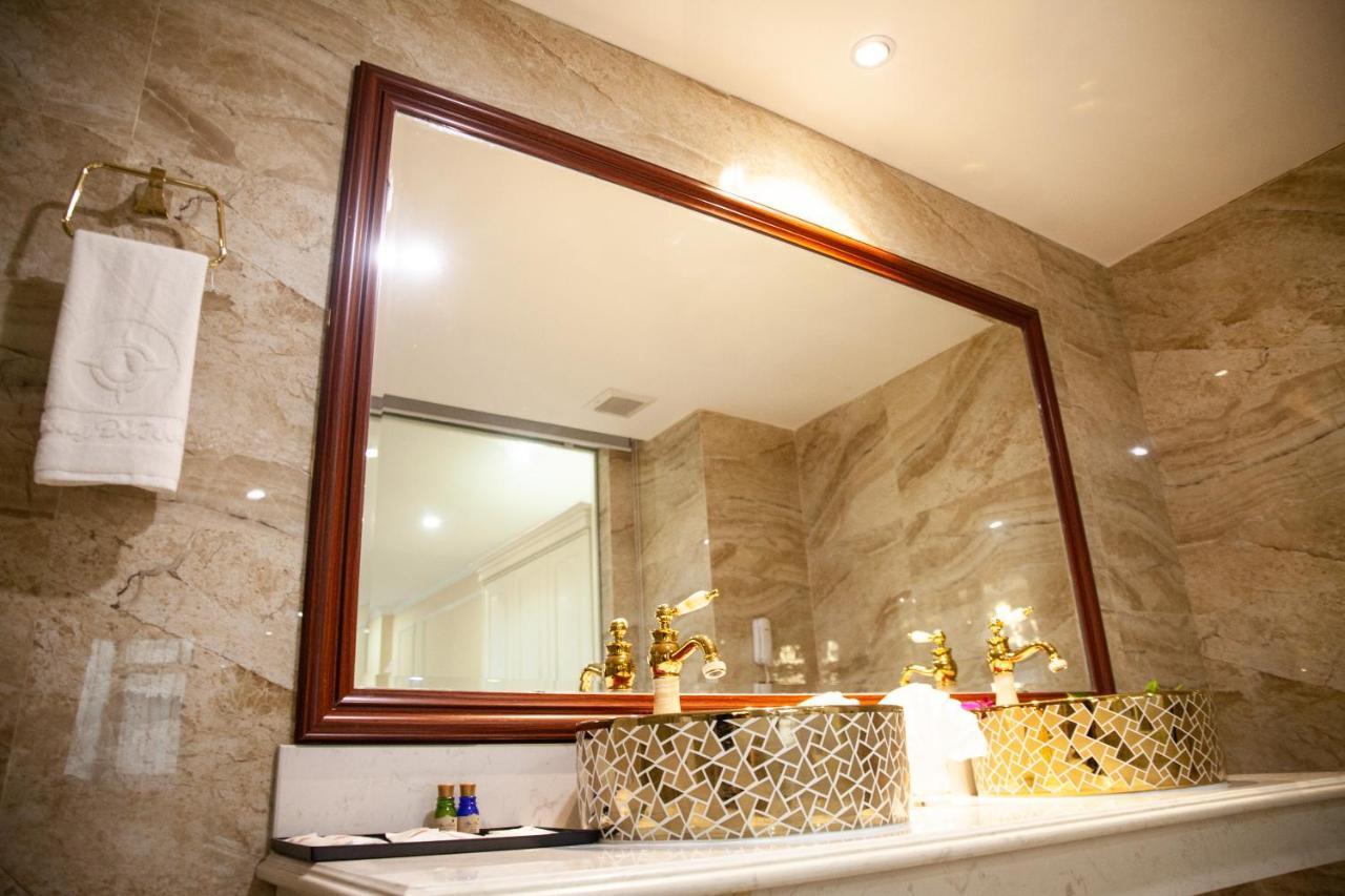 Thông Đỏ Hotel Vinh Exterior foto
