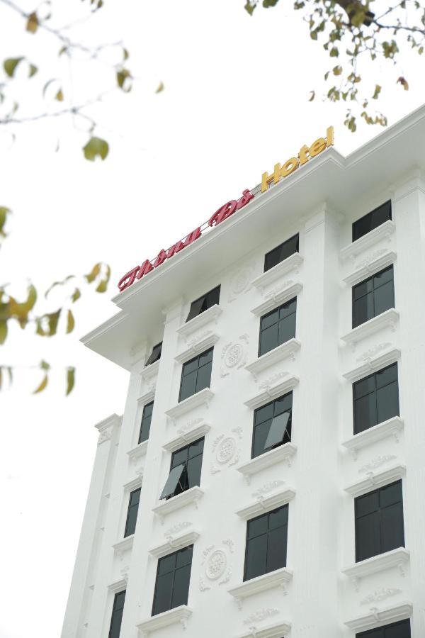 Thông Đỏ Hotel Vinh Exterior foto